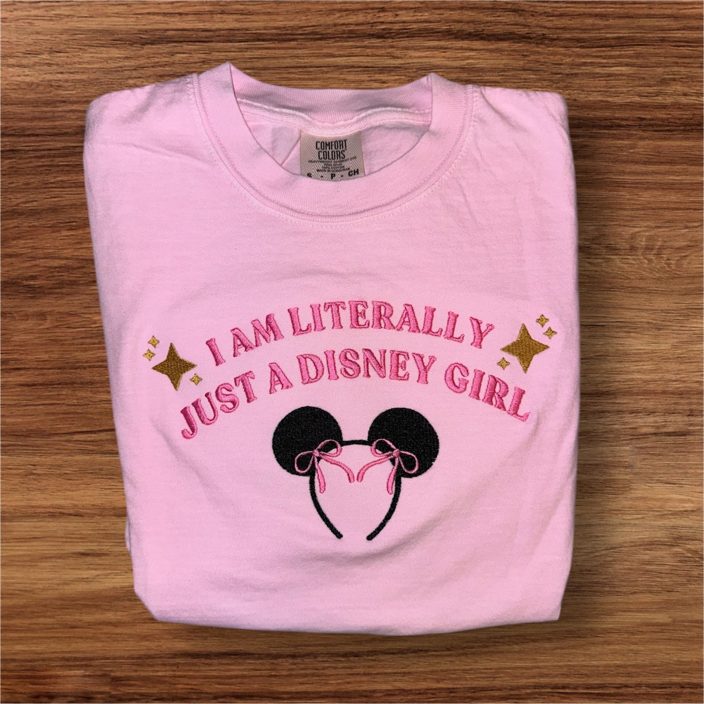 Just a girl T-SHIRT